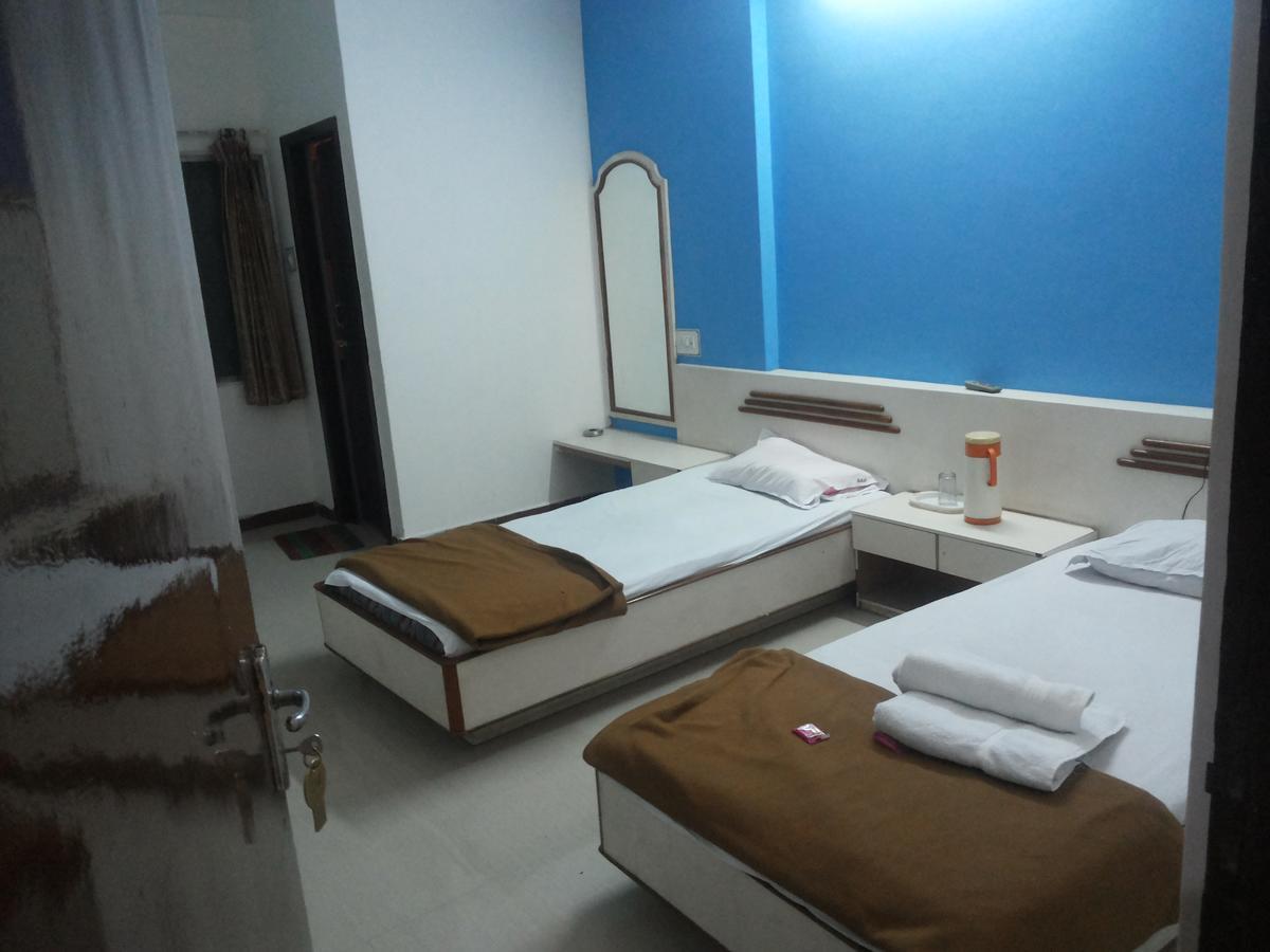 Hotel Sahara Palace Bhuj Exterior photo