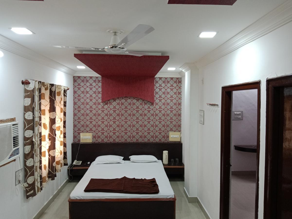 Hotel Sahara Palace Bhuj Exterior photo