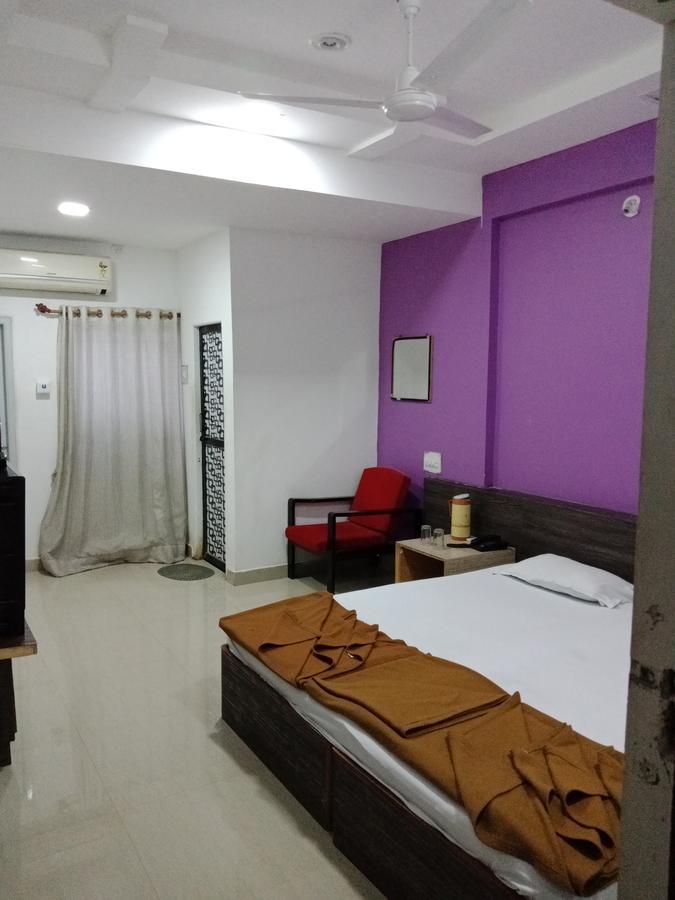 Hotel Sahara Palace Bhuj Exterior photo