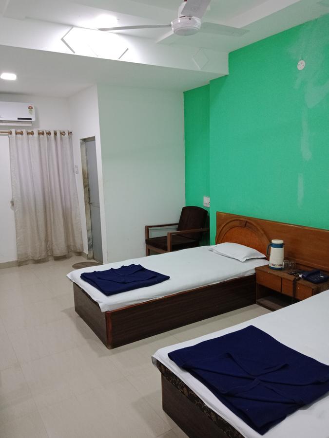 Hotel Sahara Palace Bhuj Exterior photo